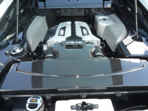 AUDI R8 4.2 V8 R-TRONIC 420ch, 34 CV moteur
